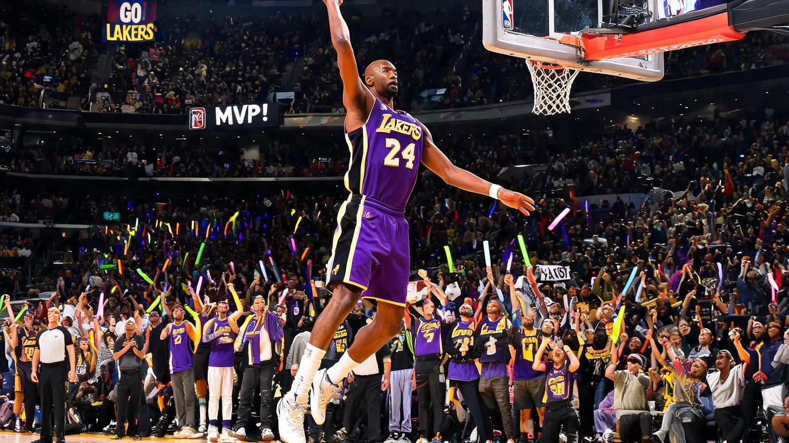NBA赛场上球员跳投的精彩瞬间，背景是热情球迷